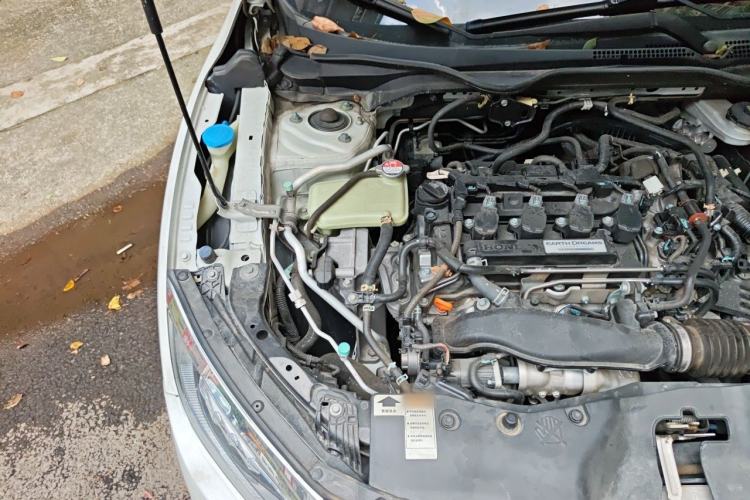 Used Honda Civic 2016 220TURBO CVT Prestige Edition Engine Bay Right