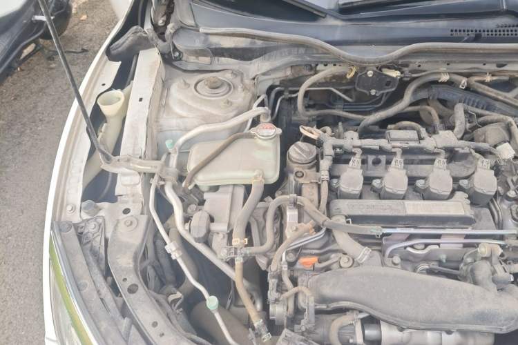 Used Honda Civic 2016 220TURBO CVT Luxury Edition Engine Bay Right