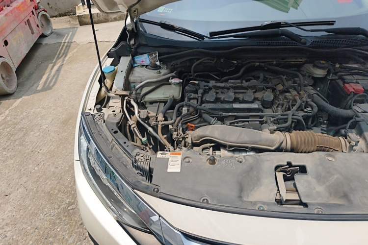 Used Honda Civic 2016 220TURBO CVT Prestige Edition Engine Bay Right