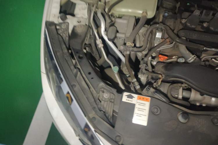 Used Honda Civic 2016 220TURBO CVT Luxury Edition Engine Bay Right