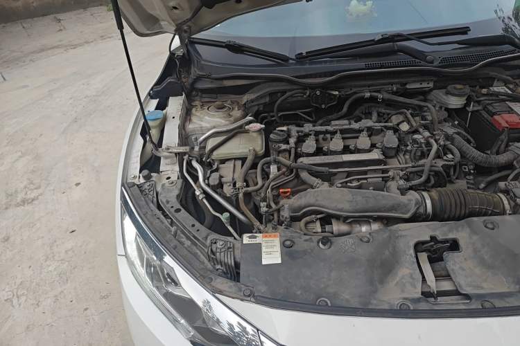 Used Honda Civic 2016 220TURBO CVT Luxury Edition Engine Bay Right