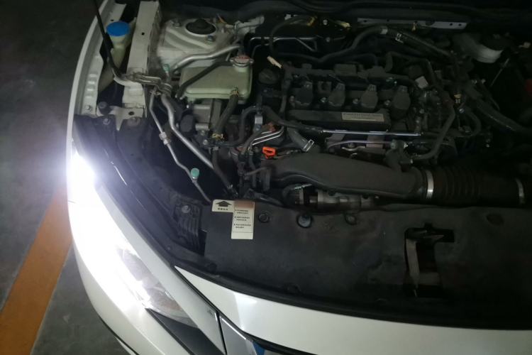 Used Honda Civic 2016 220TURBO CVT Luxury Edition Engine Bay Right