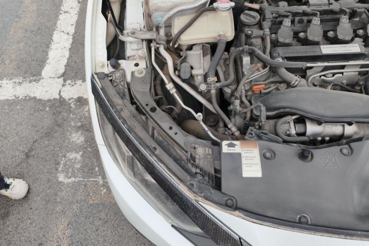 Used Honda Civic 2016 220TURBO CVT Luxury Edition Engine Bay Right