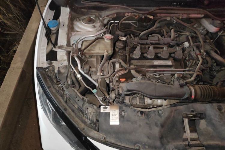 Used Honda Civic 2016 220TURBO CVT Luxury Edition Engine Bay Right