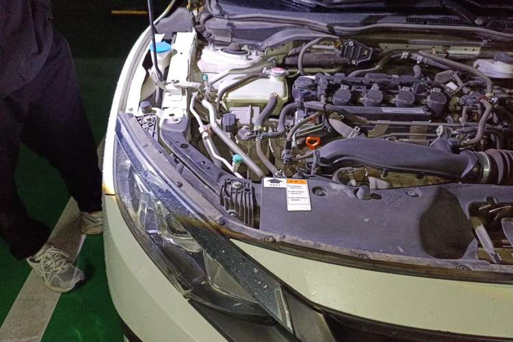Used Honda Civic 2016 220TURBO CVT Luxury Edition Engine Bay Right