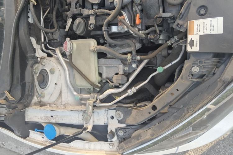 Used Honda Civic 2016 220TURBO CVT Luxury Edition Engine Bay Right