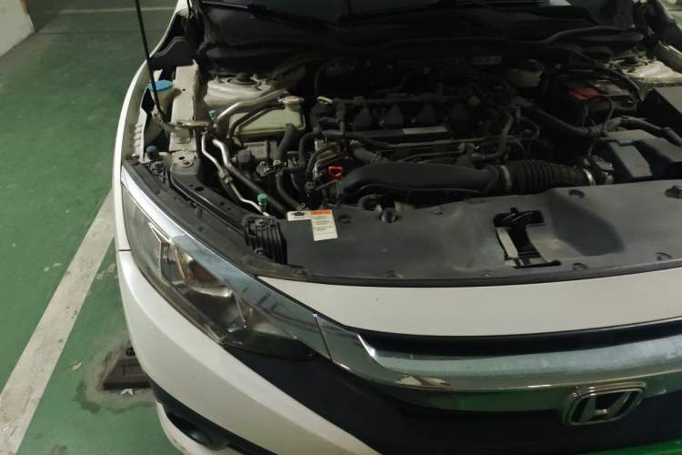 Used Honda Civic 2016 220TURBO CVT Luxury Edition Engine Bay Right