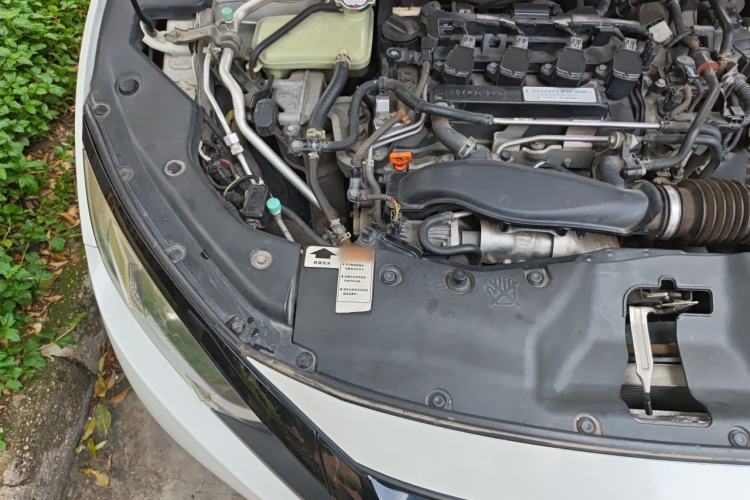 Used Honda Civic 2016 220TURBO CVT Luxury Edition Engine Bay Right