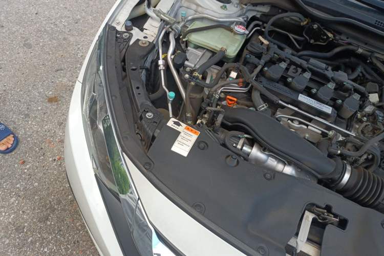 Used Honda Civic 2016 220TURBO CVT Luxury Edition Engine Bay Right