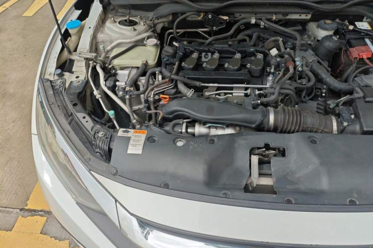 Used Honda Civic 2016 220TURBO CVT Prestige Edition Engine Bay Right