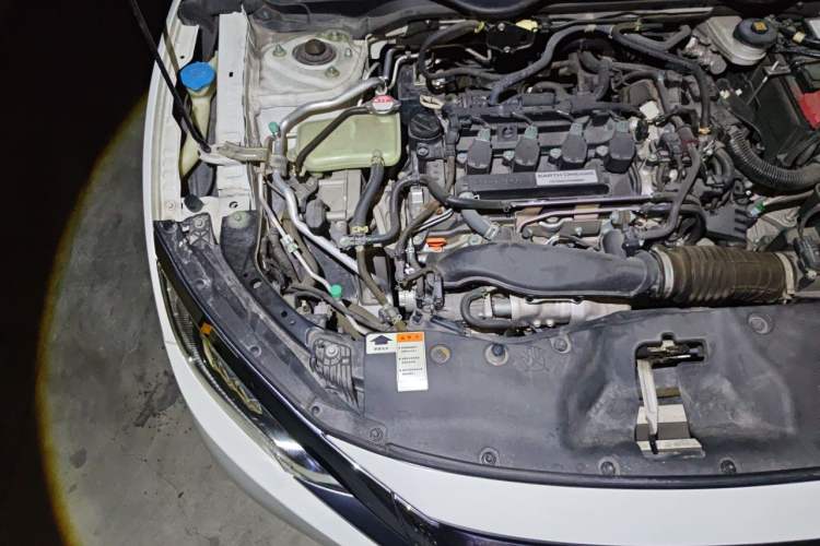 Used Honda Civic 2016 220TURBO CVT Luxury Edition Engine Bay Right