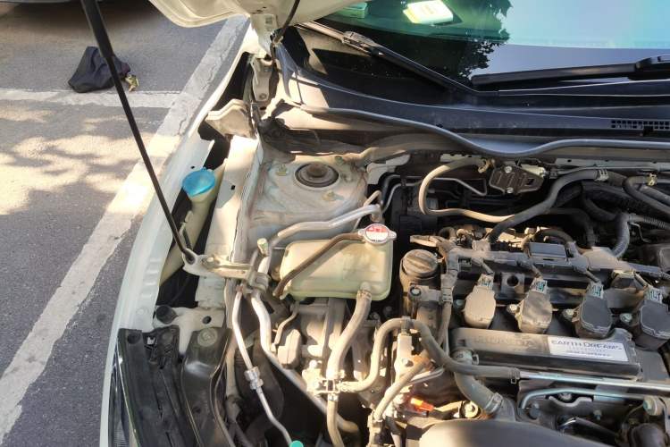 Used Honda Civic 2016 220TURBO CVT Prestige Edition Engine Bay Right