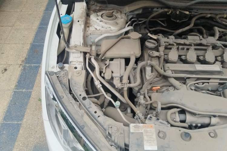 Used Honda Civic 2016 220TURBO Manual Luxury Edition Engine Bay Right
