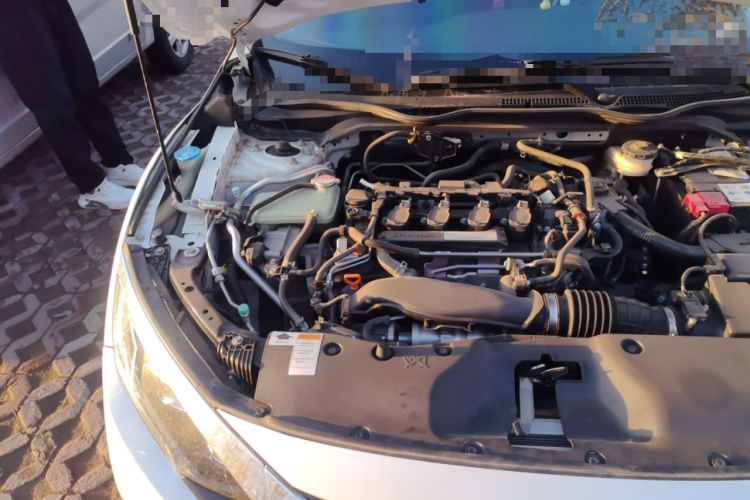 Used Honda Civic 2016 220TURBO CVT Luxury Edition Engine Bay Right