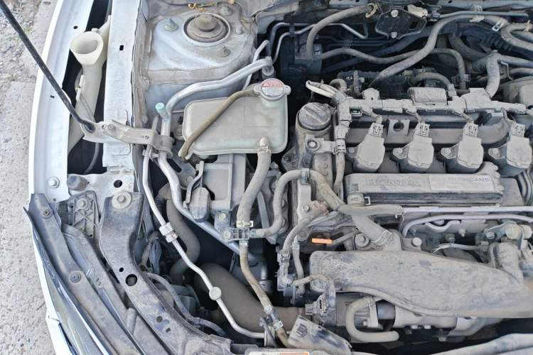 Used Honda Civic 2016 220TURBO CVT Luxury Edition Engine Bay Right