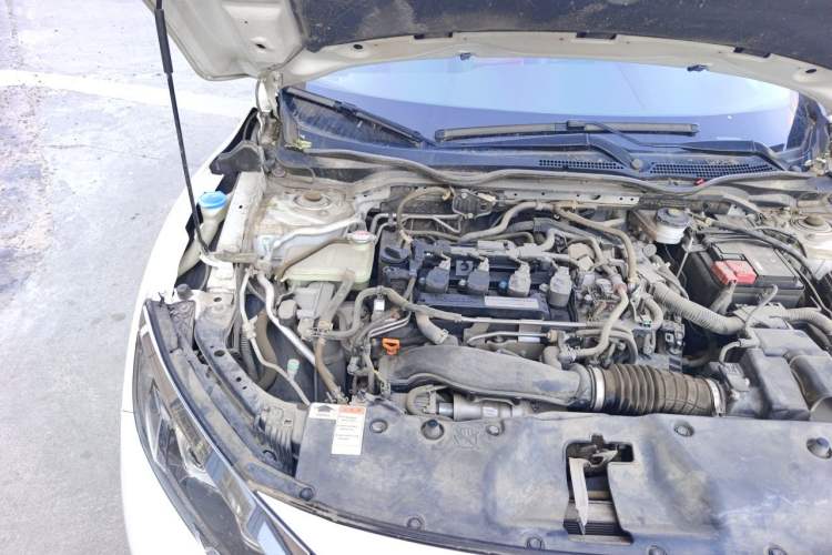 Used Honda Civic 2016 220TURBO Manual Luxury Edition Engine Bay Right