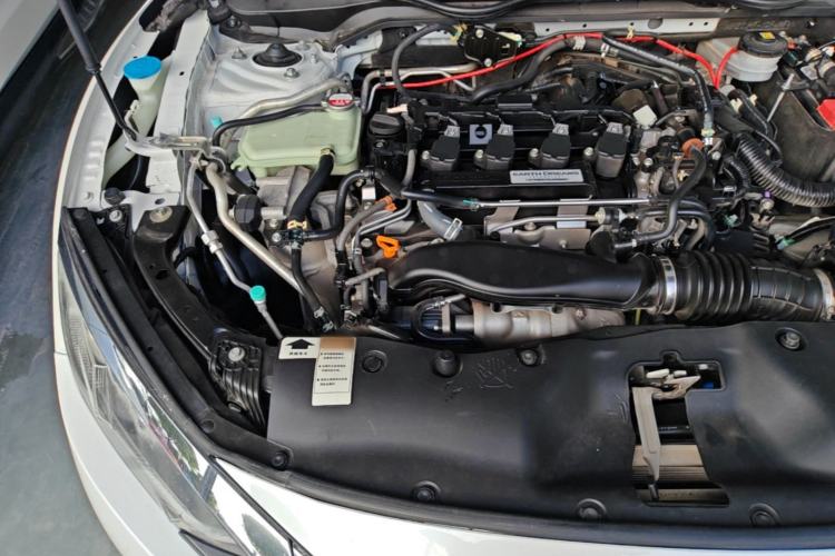 Used Honda Civic 2016 220TURBO CVT Luxury Edition Engine Bay Right