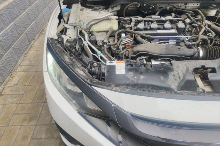 Used Honda Civic 2016 220TURBO Manual Luxury Edition Engine Bay Right