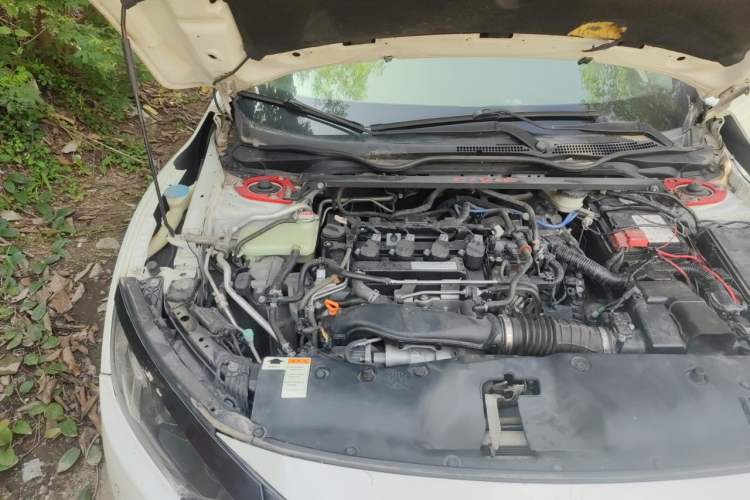Used Honda Civic 2016 220TURBO CVT Luxury Edition Engine Bay Right