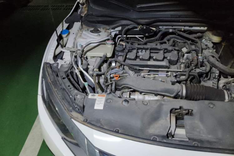 Used Honda Civic 2016 220TURBO CVT Luxury Edition Engine Bay Right