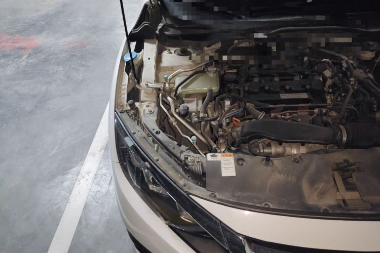 Used Honda Civic 2016 220TURBO CVT Luxury Edition Engine Bay Right