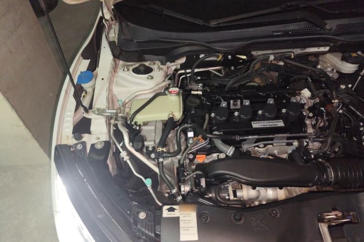 Used Honda Civic 2016 220TURBO CVT Prestige Edition Engine Bay Right