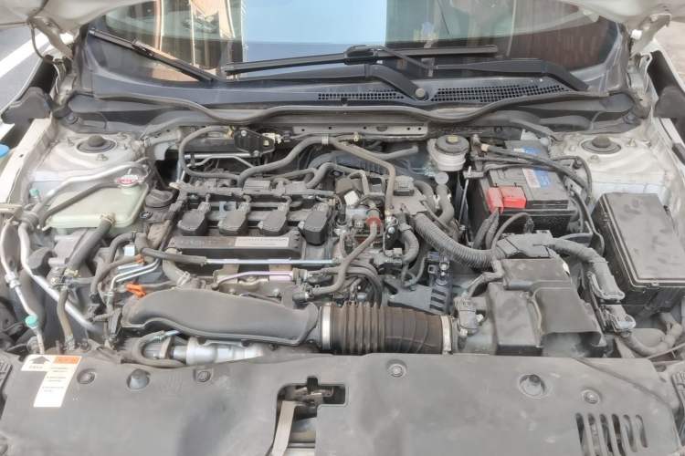 Used Honda Civic 2016 220TURBO CVT Luxury Edition Engine Bay