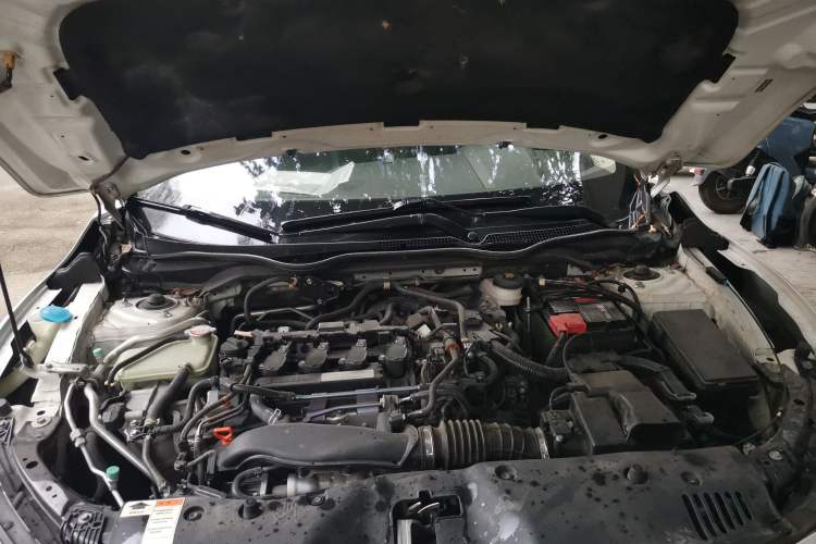 Used Honda Civic 2016 220TURBO CVT Prestige Edition Engine Bay
