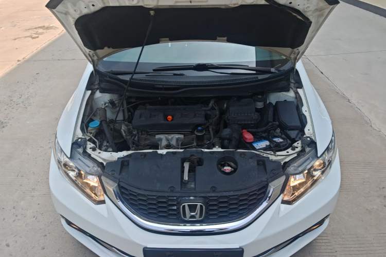 Used Honda Civic 2016 1.8L Automatic Comfort Version Engine Bay
