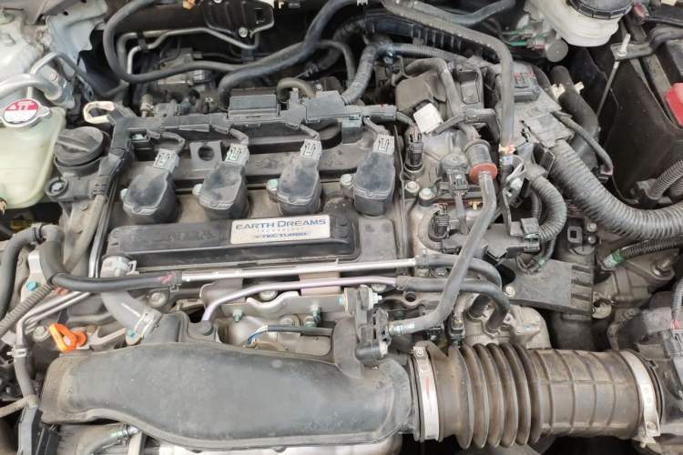 Used Honda Civic 2016 220TURBO CVT Luxury Edition Engine Bay