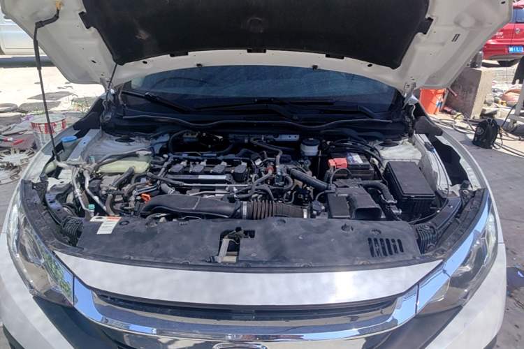 Used Honda Civic 2016 220TURBO CVT Luxury Edition Engine Bay