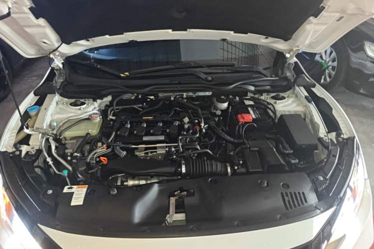 Used Honda Civic 2016 220TURBO CVT Luxury Edition Engine Bay