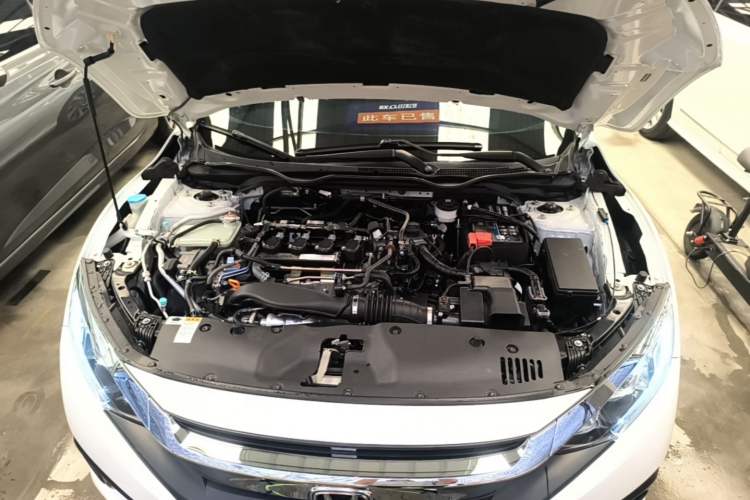 Used Honda Civic 2016 220TURBO CVT Luxury Edition Engine Bay