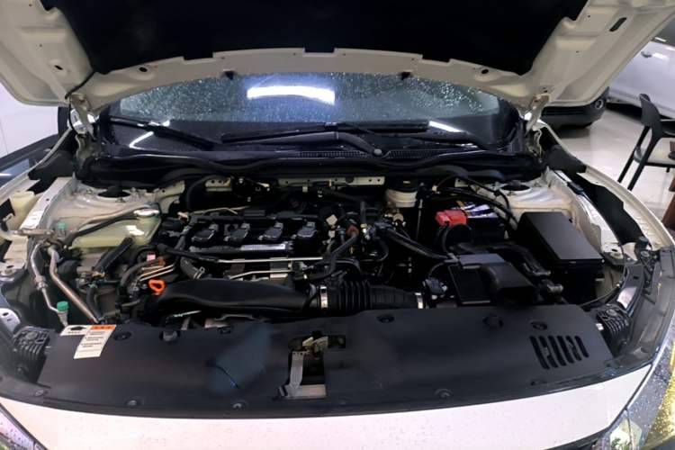 Used Honda Civic 2016 220TURBO CVT Luxury Edition Engine Bay