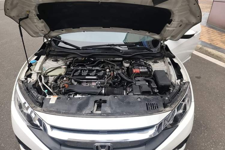 Used Honda Civic 2016 220TURBO CVT Luxury Edition Engine Bay