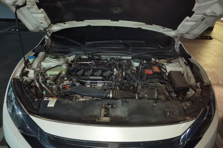 Used Honda Civic 2016 220TURBO CVT Luxury Edition Engine Bay