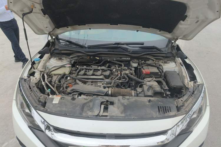 Used Honda Civic 2016 220TURBO CVT Luxury Edition Engine Bay