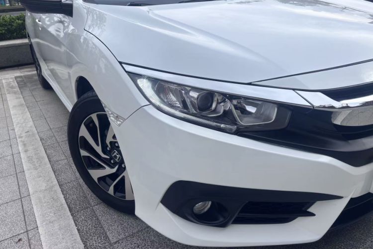 Used Honda Civic 2016 220TURBO CVT Luxury Edition Exterior 1