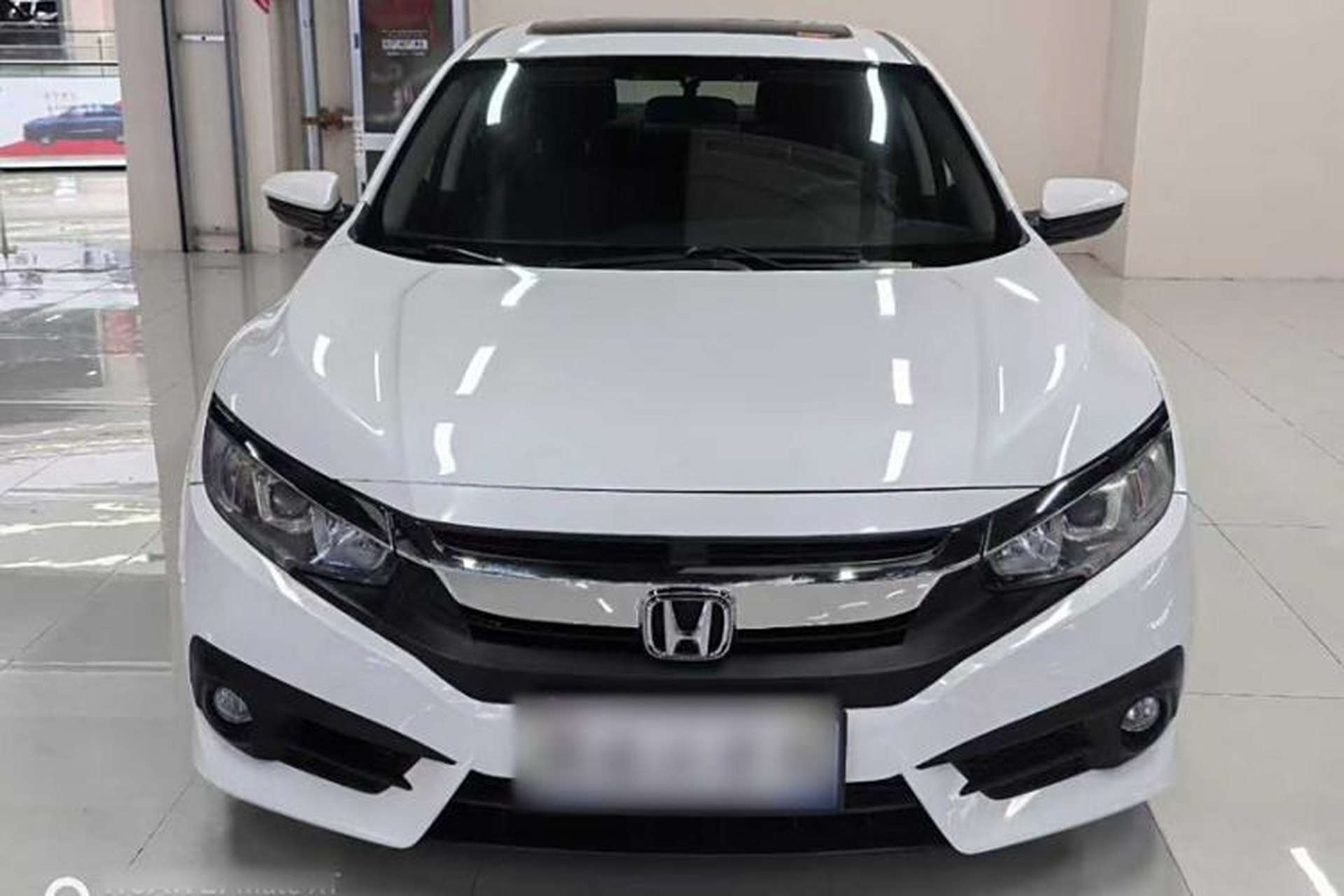 Used Honda Civic 2016 220TURBO CVT Luxury Edition Exterior 1