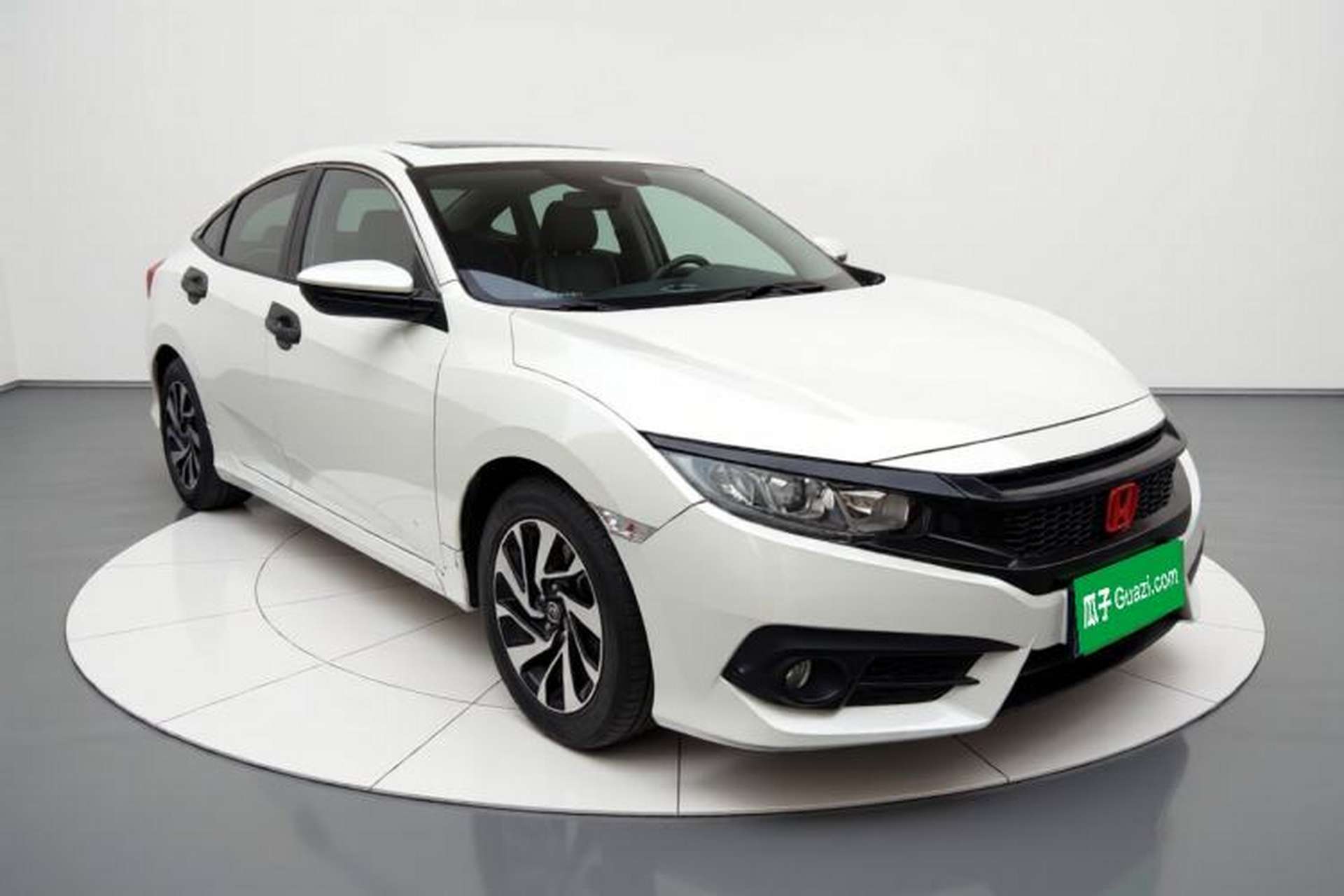 Used Honda Civic 2016 220TURBO CVT Luxury Edition Exterior 2