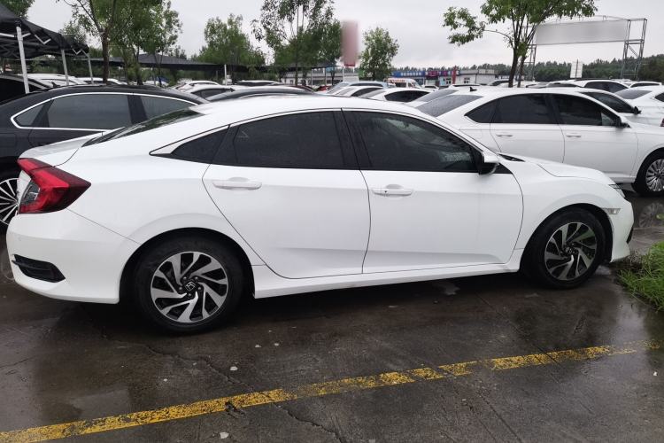 Used Honda Civic 2016 220TURBO CVT Luxury Edition Exterior 2