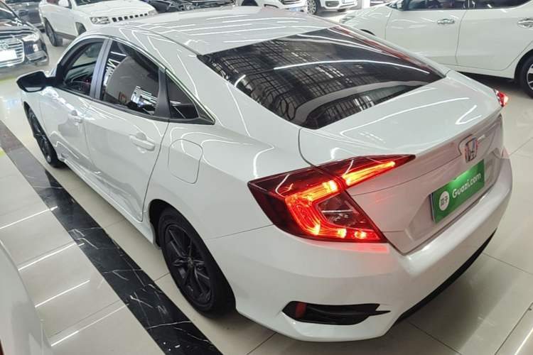 Used Honda Civic 2016 220TURBO CVT Luxury Edition Exterior 2