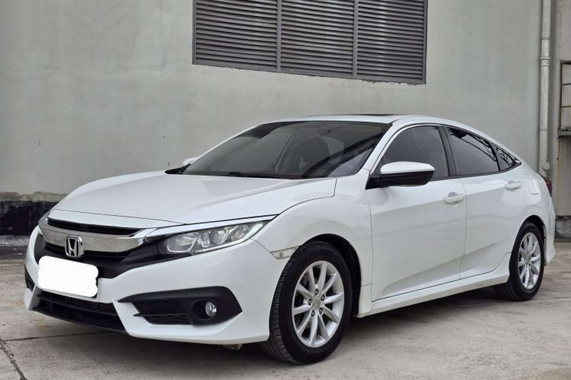 Used Honda Civic 2016 180TURBO CVT Comfort Version Exterior 2