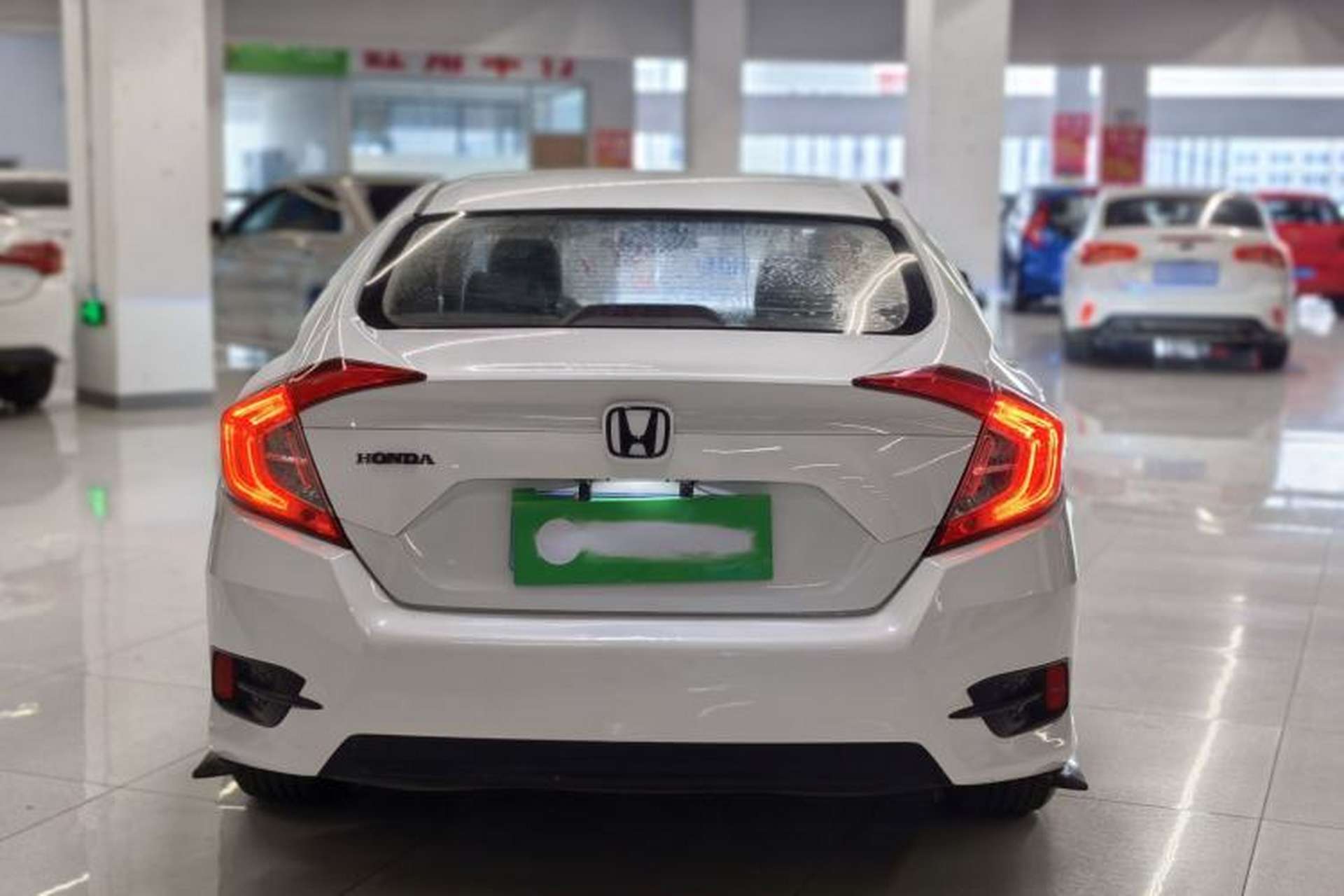 Used Honda Civic 2016 180TURBO CVT Comfort Version Exterior 2