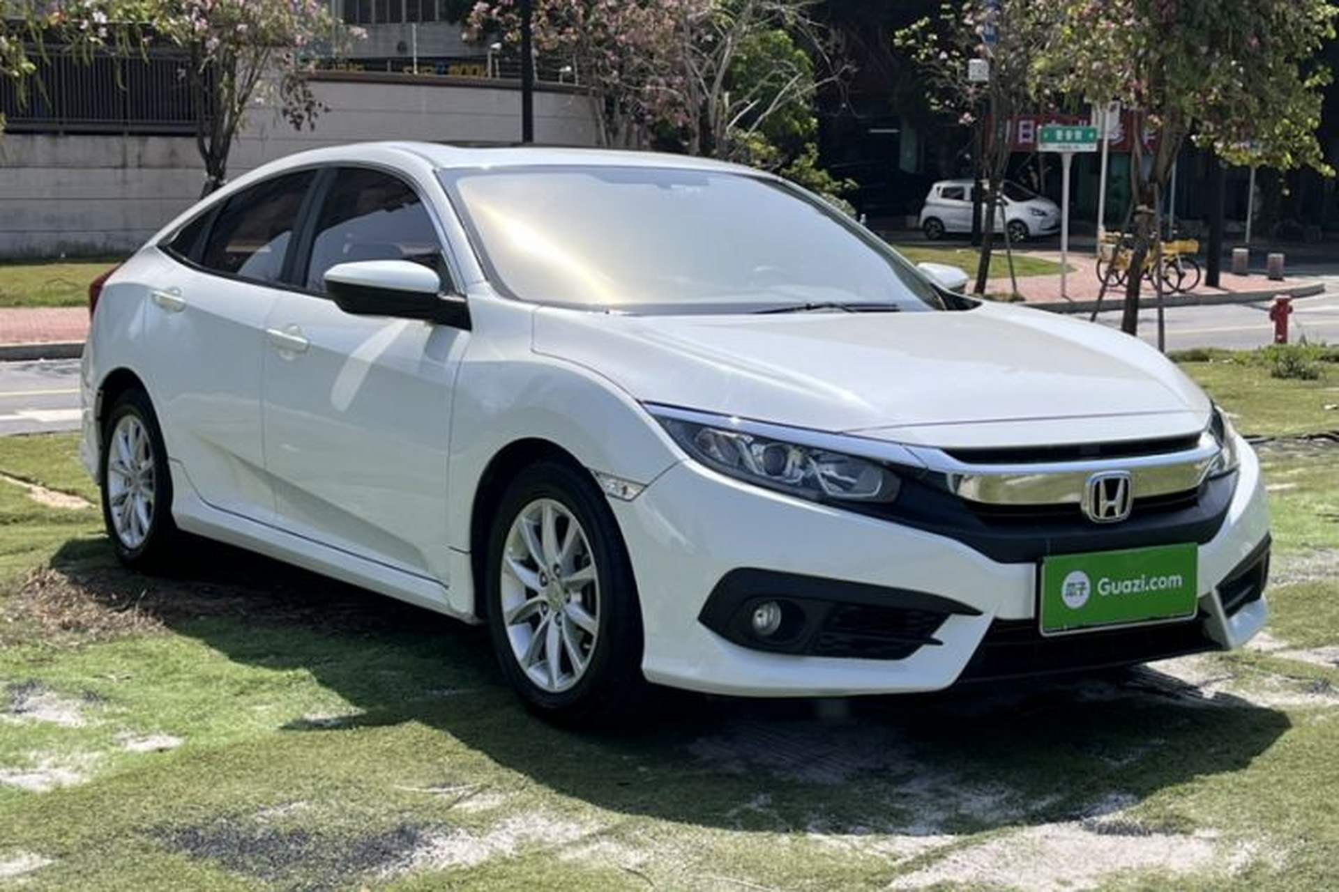 Used Honda Civic 2016 180TURBO CVT Comfort Version Exterior 2