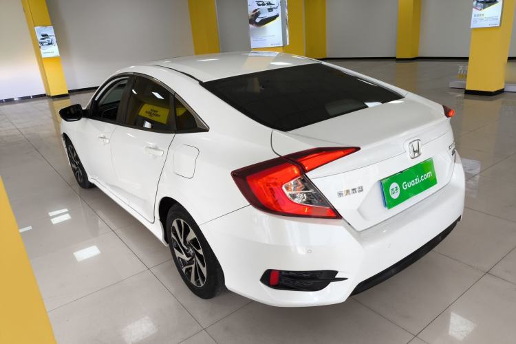Used Honda Civic 2016 220TURBO Manual Luxury Edition Exterior 2