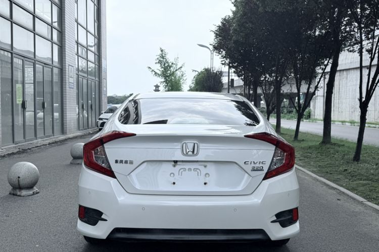 Used Honda Civic 2016 220TURBO CVT Luxury Edition Exterior 2