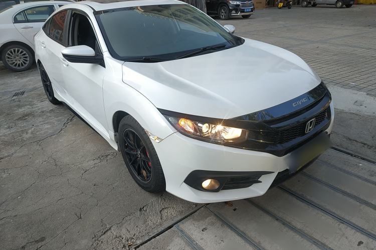 Used Honda Civic 2016 180TURBO CVT Comfort Version Exterior 2