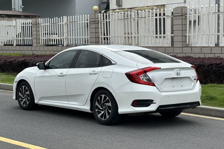 Used Honda Civic 2016 220TURBO CVT Luxury Edition Exterior 2