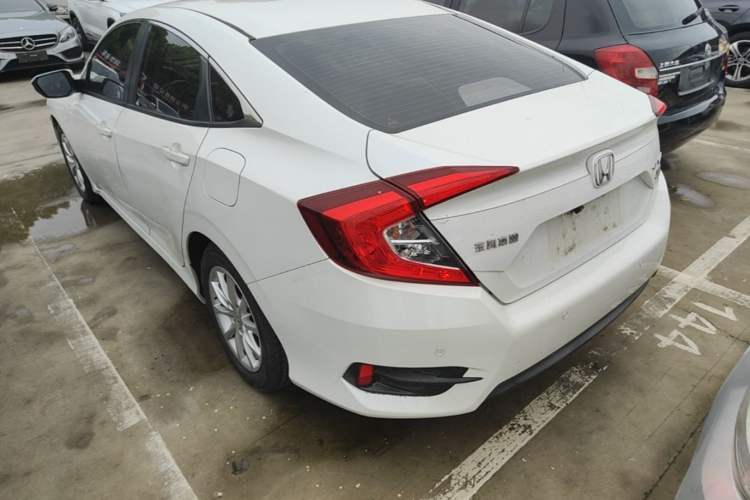 Used Honda Civic 2016 180TURBO CVT Comfort Version Exterior 2